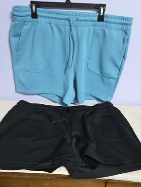 Set Of 2 Mondetta Black & Teal Shorts